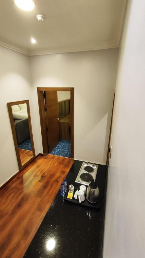 الماسم للأجنحة الفاخرة- الملك فهد - الرياض Riadh Exterior foto